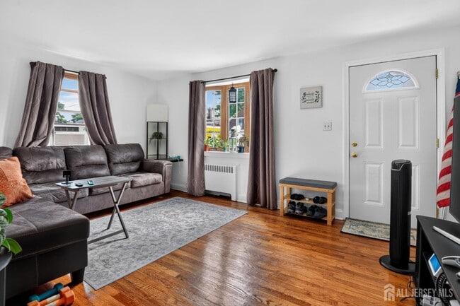 Photo - 41 Westervelt Ave