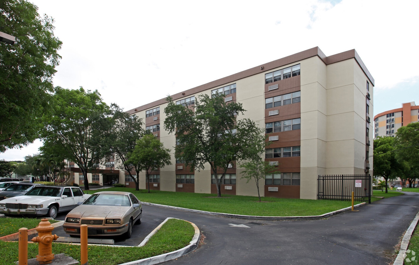 Photo - Hadley Gardens Apartments