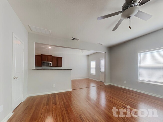 Photo - 216 Elm Patch Dr