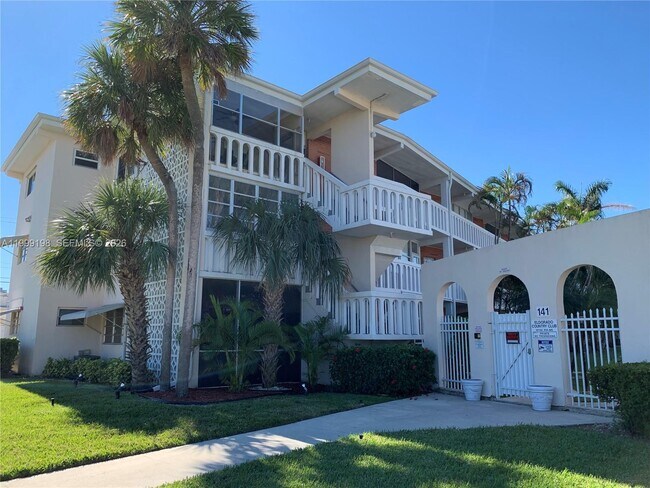 Photo - 141 NE 10th Ave Unit 17B