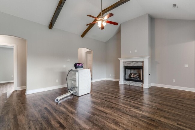 Photo - Beautiful + Well-Maintained Home in Farmington