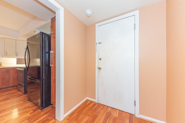 Photo - 1915 Geddes Ave