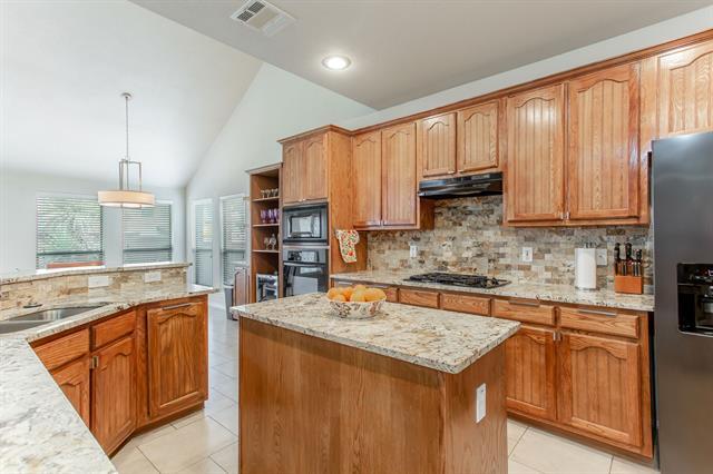 Photo - 720 Hardwood Dr