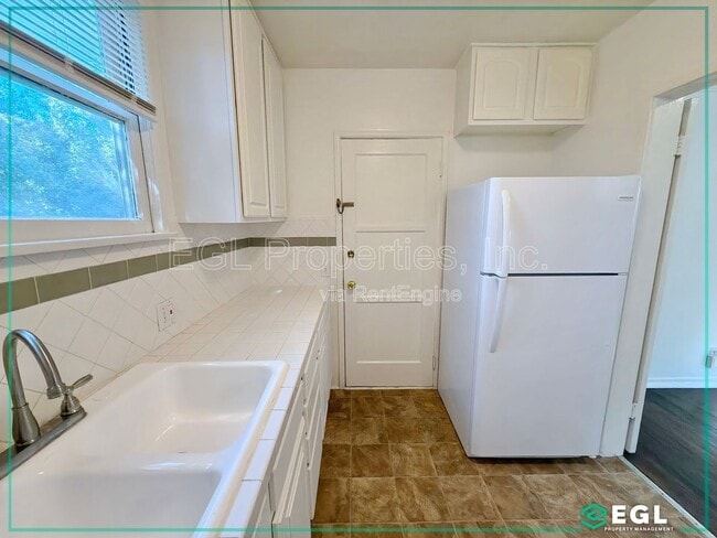 Photo - 5803 W Olympic Blvd Unit 5