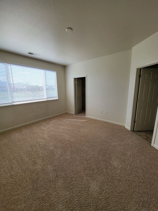 Photo - 377 Royal Troon Dr