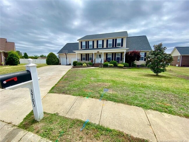 Photo - 3705 Lockerbie Ct