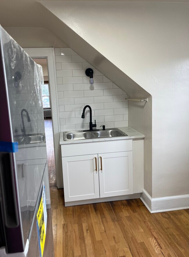 Photo - 1019 Chenango St Unit 3