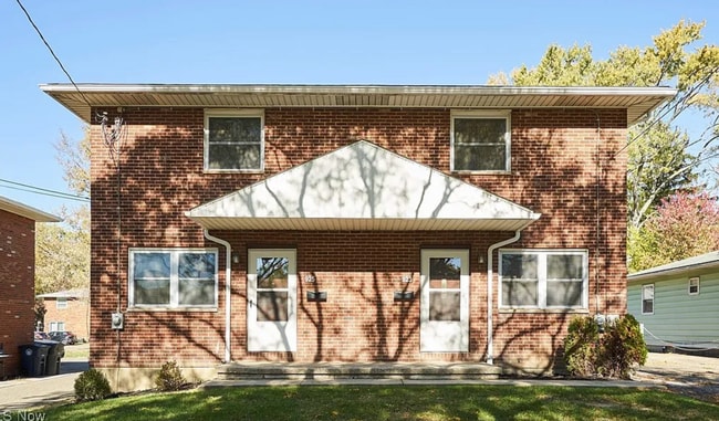 Building Photo - 923-925 Rosamond Ave Unit 923