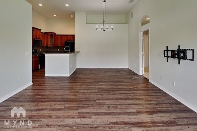 Photo - 2125 Island Walk Dr
