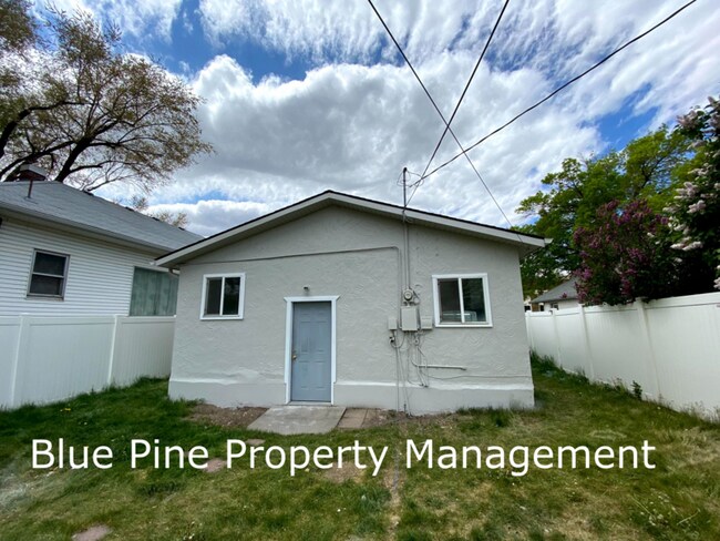 1136 S 2nd Ave Unit B