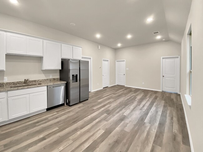 Photo - 11593 Persimmon St