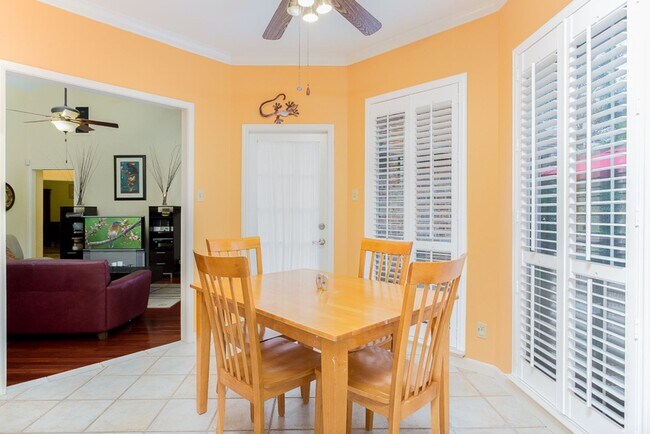 Photo - 4 Bedrooms 2 Baths