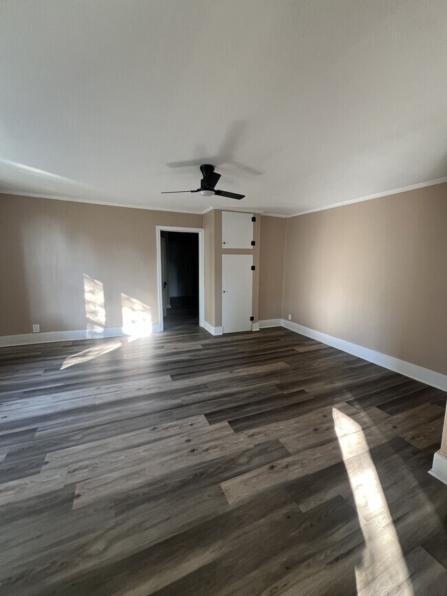 Photo - 205 S Walters St Unidad 2