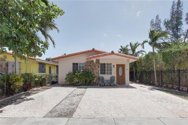 Photo - 3500 SW 26th St Unidad A