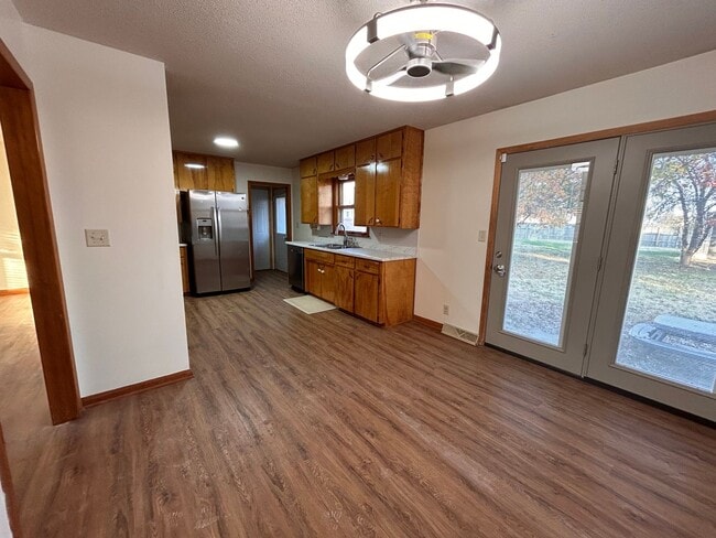 Photo - 4 Bed 2 Bath Home In Andover!