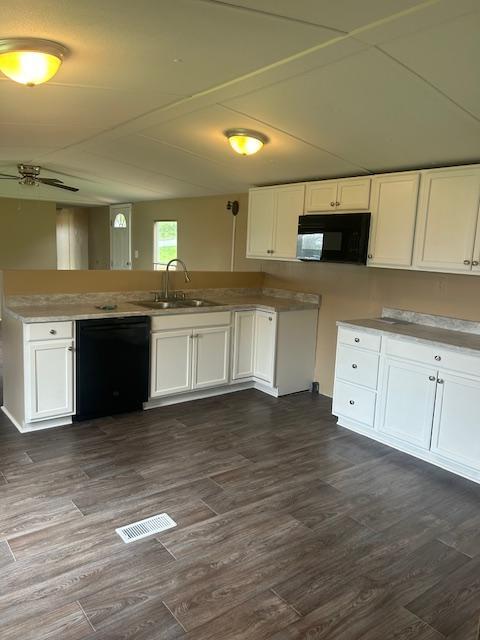 Photo - 5670 Lamberth St