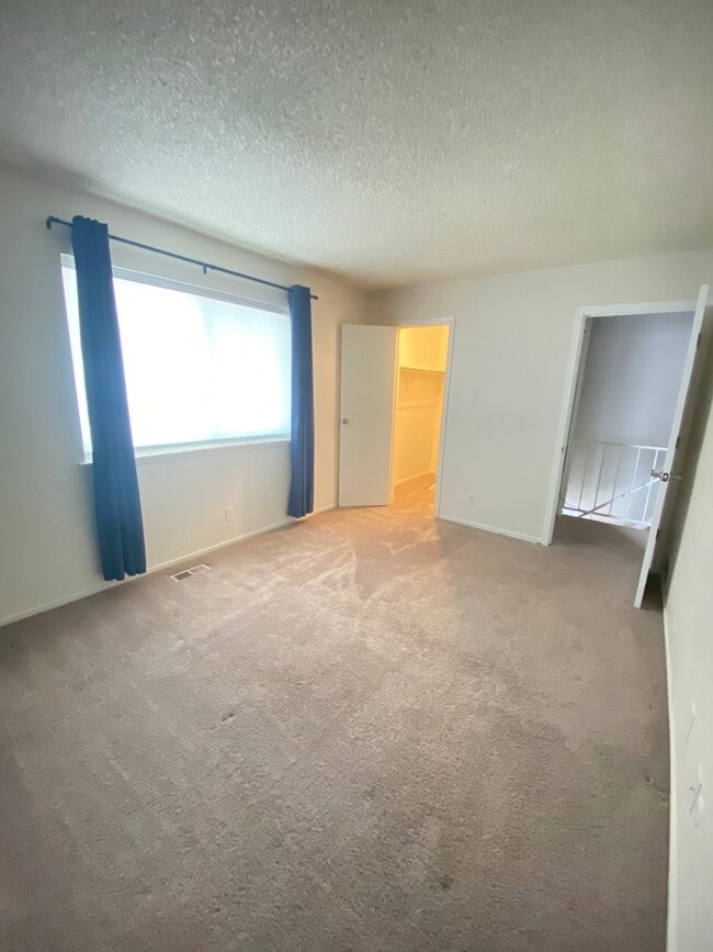 Photo - 9255 E Lehigh Ave