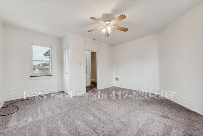 Photo - 310 Juniper St