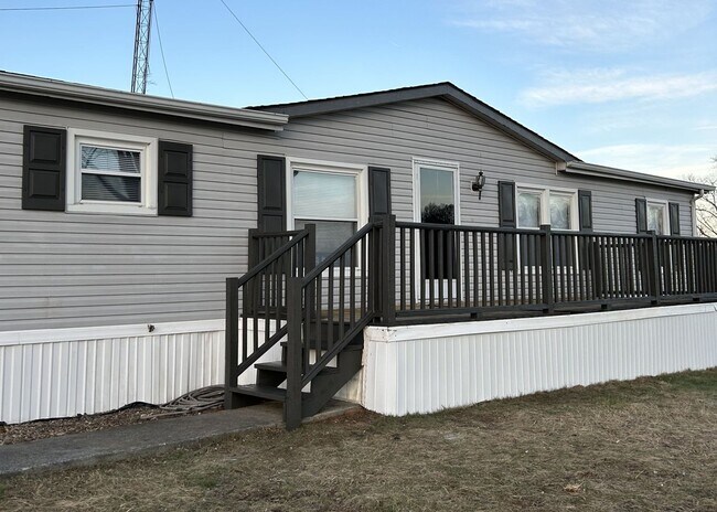 Photo - 3 Bedroom 2 Bathroom Home in Johnson City, TN