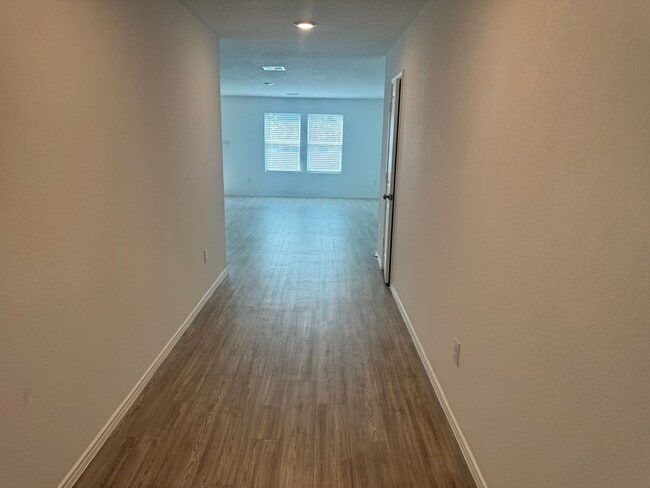 Photo - Like new 4 bedroom/2.5 bath in Waterwheel Trails.