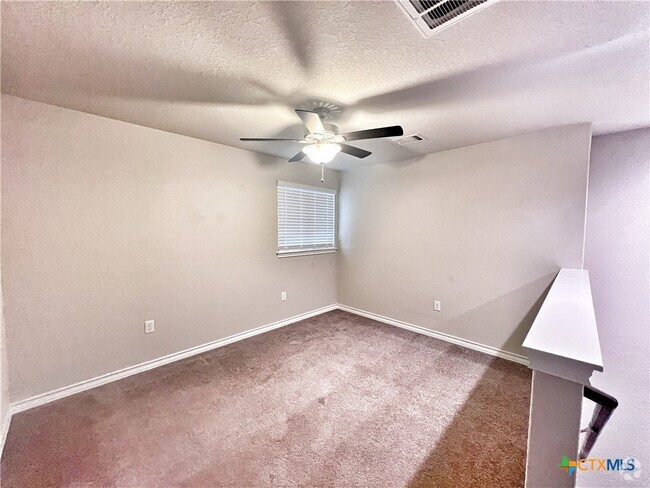 Building Photo - 3949 Legend Wds Rental