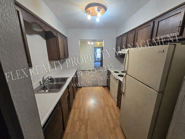Photo - 3353 W Laskey Rd Unit 2