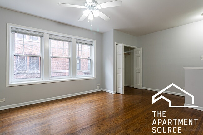 Photo - 3702 N Sheffield Ave Unit 407