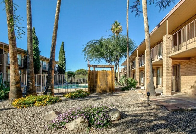 Vista Hermosa Apartments