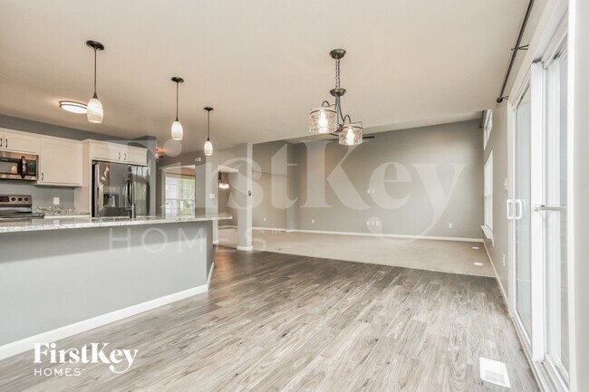 Photo - 1020 Remington Dr