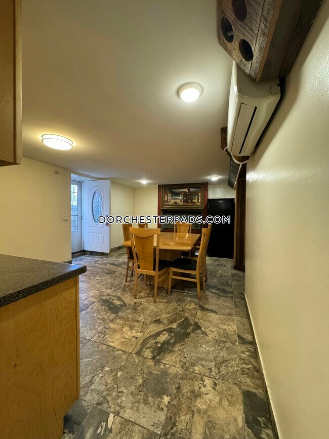 Photo - 81 Stratton St Unit B