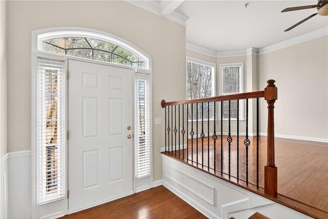 Photo - 438 Tioram Ln SE