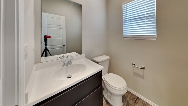 Photo - Very Nice and Spacious 4 Bedroom Home in Mustang Schools