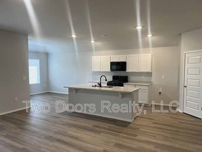 Photo - 607 NW 120th Terrace