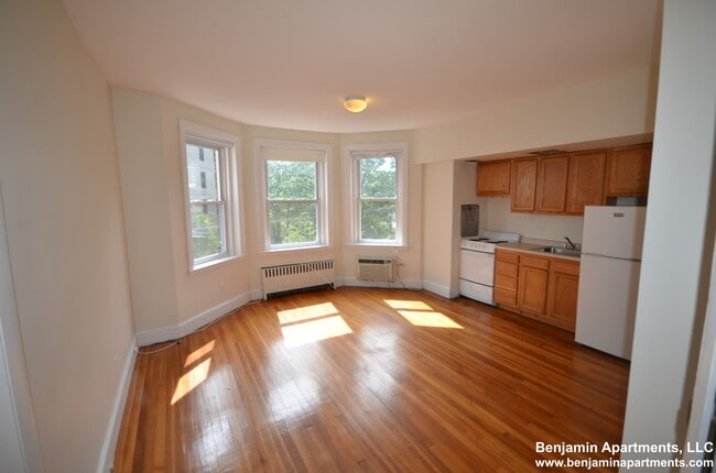 Photo - 33 Lancaster Ter Condo Unit 305