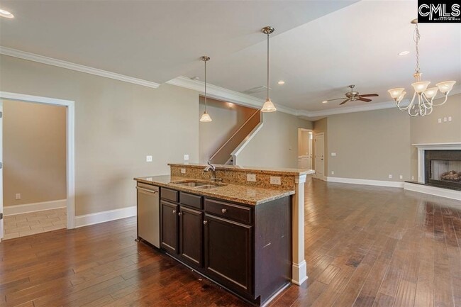 Photo - 105 High Bluff Ln