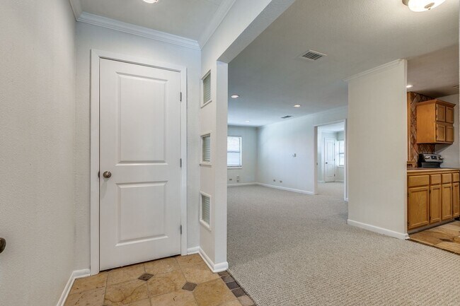 Photo - 1 BEDROOM BOUTIQUE APARTMENT Unit 1803-LS #D