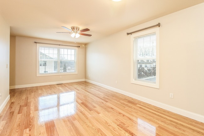 Photo - The Hills at River View