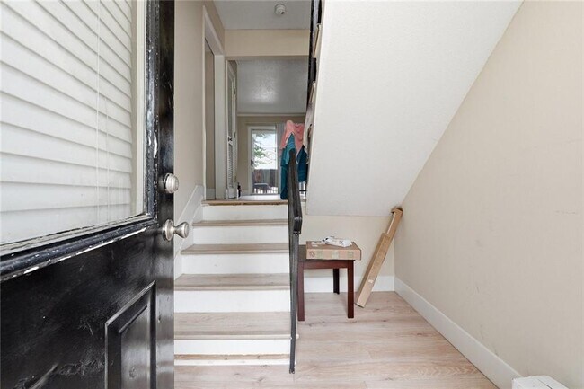 Photo - 3301 Henderson Mill Rd Unidad R1