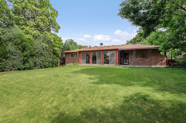 Photo - 6741 E La Salle Pl