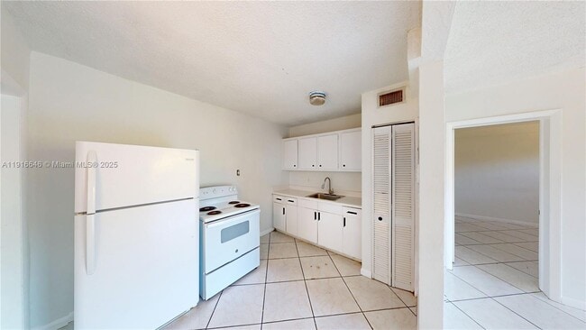 Photo - 1825 SW 67th Ave Unit 24