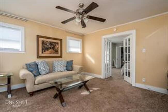 Photo - 642 Beech St