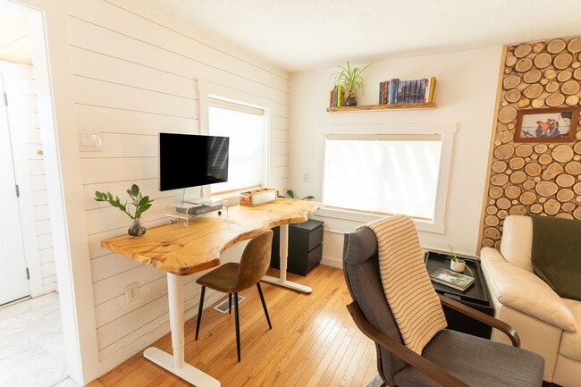 Photo - 318 E Idaho Ave