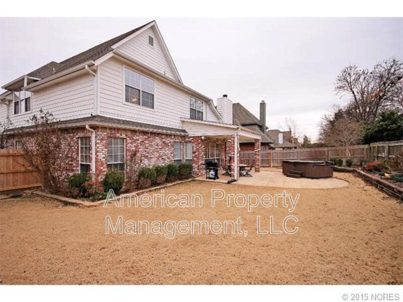 Photo - 8934 S Erie Ave