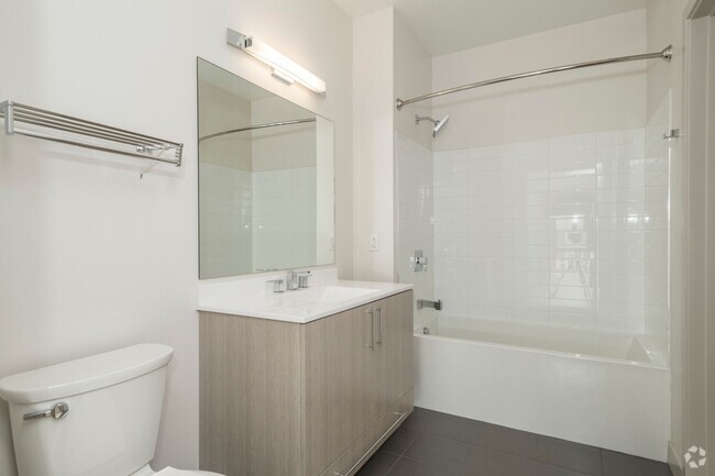 Building Photo - Top-notch and unique... Rental