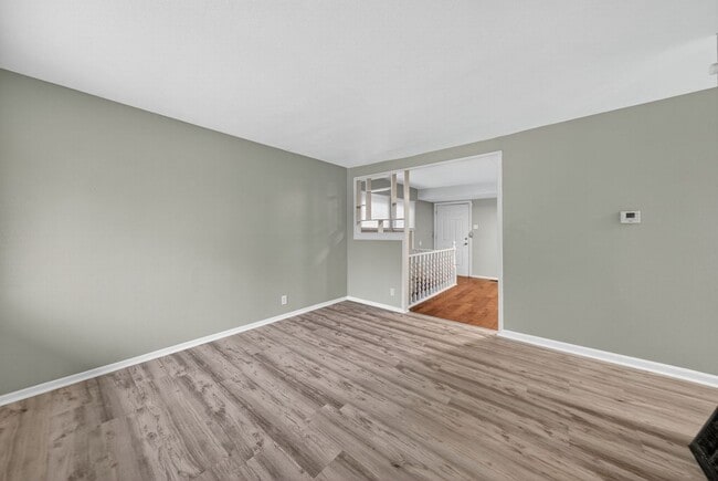 Photo - 138 Grampian Rd