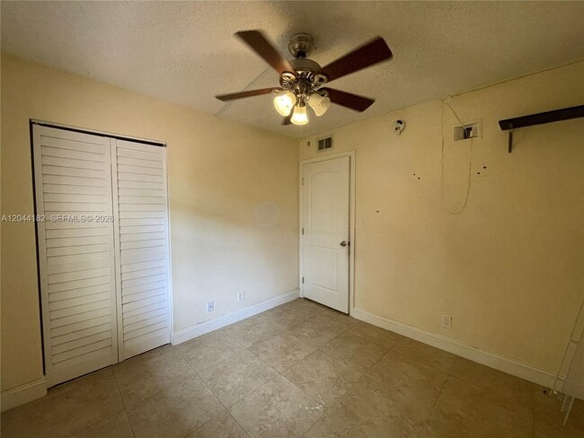 Photo - 9044 NW 28th Dr Unidad 3-106