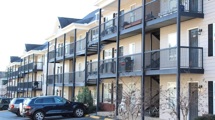 Photo - Glen Oaks Condominiums
