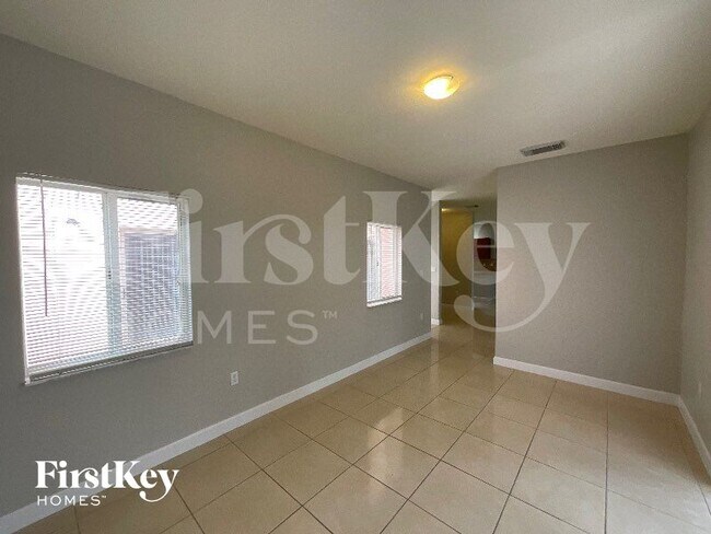 Photo - 377 NE 29th Terrace