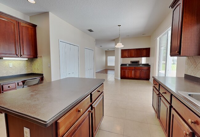 Photo - 14614 Cableshire Way