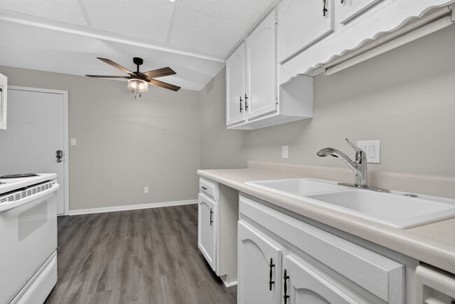 Photo - Kellogg Place Apartments